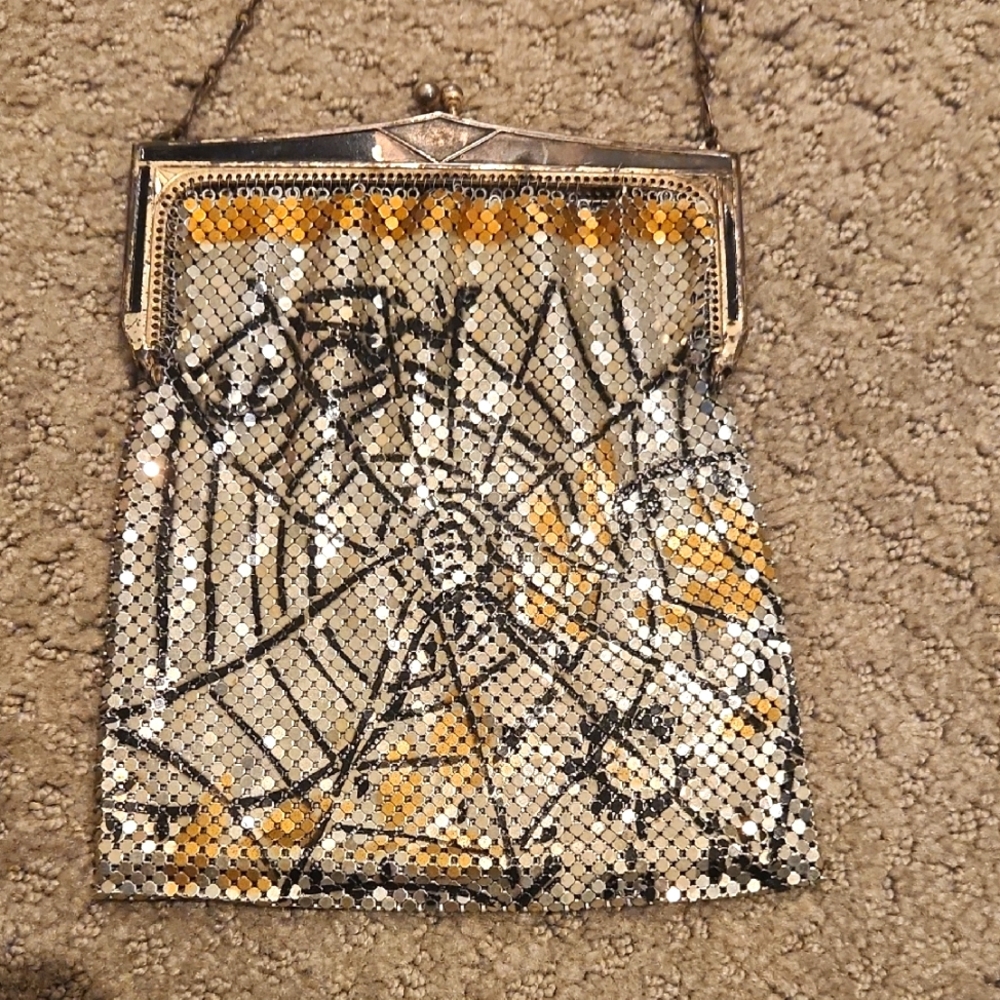 RARE WHITING & DAVIS Spiderweb Mesh Purse. TIKTOK FAMOUS